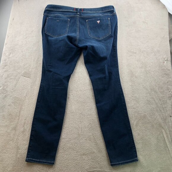 Guess Womens Jeans Sze 34 Low Rise Jeggings Skinny Leg Blue Denim Classic Casual - Picture 16 of 16